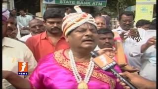 Chittor MP Siva Prasad In Hari Dasu and Get Up and Protest Over Big Notes Ban | iNews