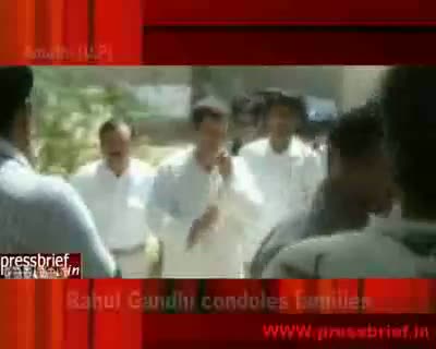 Rahul Gandhi condoles families in Amethi 12 May 2010