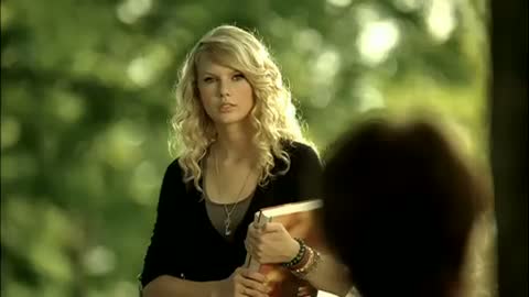 Taylor Swift - Love Story Video Song