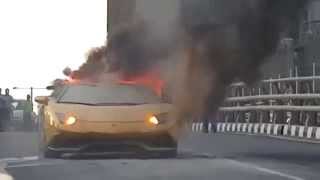 Meanwhile in Dubai.. Lamborghini is on Fire after Exhaust Flames