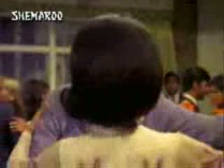 Bhaware ki gunjan video song from the movie  Kal Aaj Aur Kal