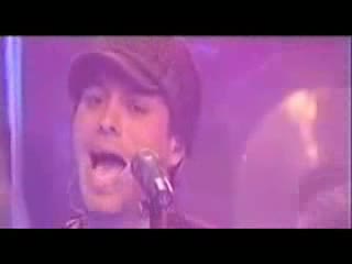 Enrique Iglesias - Addicted (live)