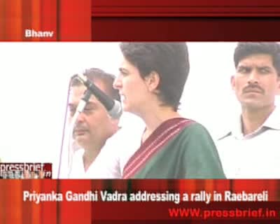 Priyanka Gandhi Vadra addressing a rally in Raebareli_Bhanv_27 April 09
