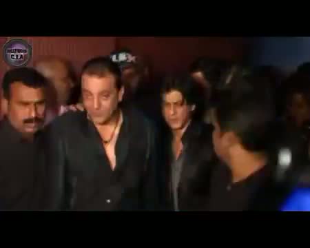 Drunk Shahrukh Khan and Sanjay Dutt at Agneepaths success party