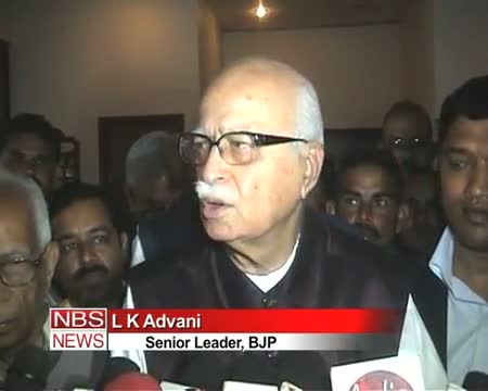 Advani raps Coal Minister for President rule comment