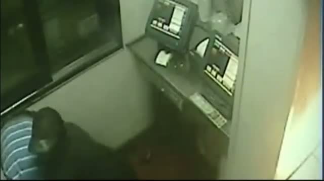 Raw Video - Fla. 'dive-thru' Robbery Attempt