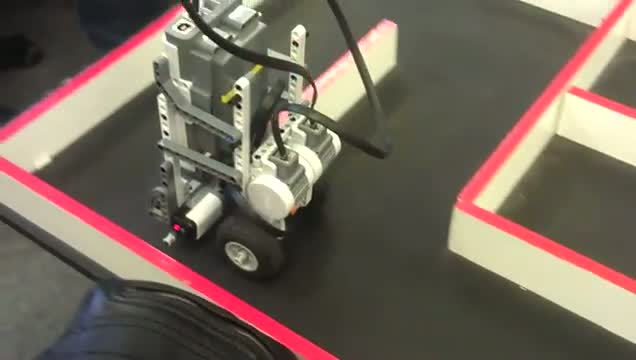 Lego NXT Robot: PID Path Correction