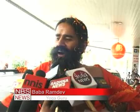 Now, Ramdev comes out in support of V K Singh