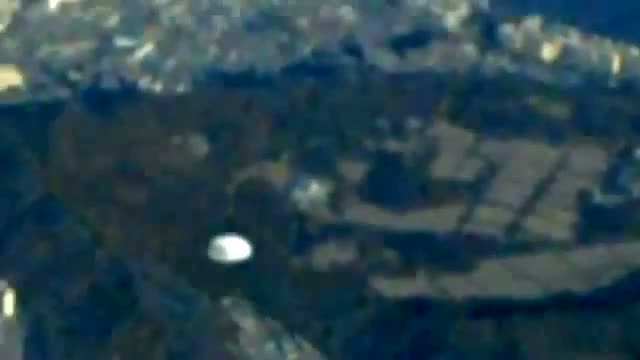 UFO video over South Korea Fact or fake ?? (April 07, 2012)