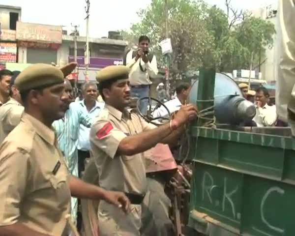 Gurgaon Police stalls installation of Anna's statue