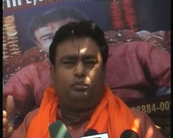 Shiv Sena mocks Nirmal Darbar