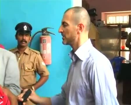 Family members visit Italian Marines in Kerala prison