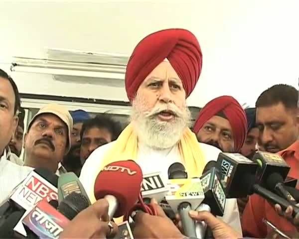 SS Ahluwalia files nomation papers for RS polls from J'khand