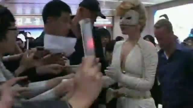 Lady Gaga wows South Korea