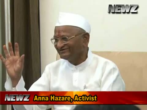 Govt playing game on Sachin- Anna Hazare