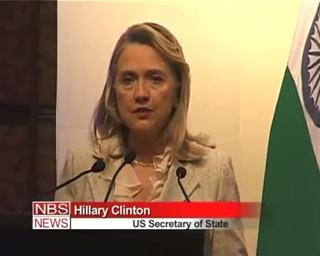 Clinton praises Indian refiners for Iran oil cuts