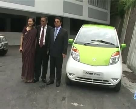 Low carbon emission vehicles on display in Sikkim summit