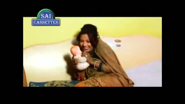 Pait Ke Laiyka Bante-Bhojpuri From the album Jawani Ke Khajana (New Love Romantic Hot Video Song Of 2012)