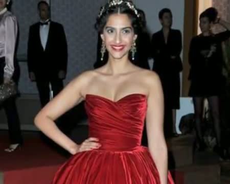 Check Out Princely Sonam at Cannes
