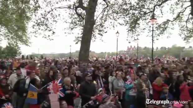 Queen's Diamond Jubilee - Wellwishers line the banks of the Thames for the river pageant