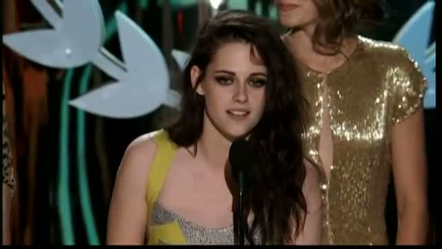 Kristen Stewart, Twilight and Hunger Games all winners at MTV Movie Awards