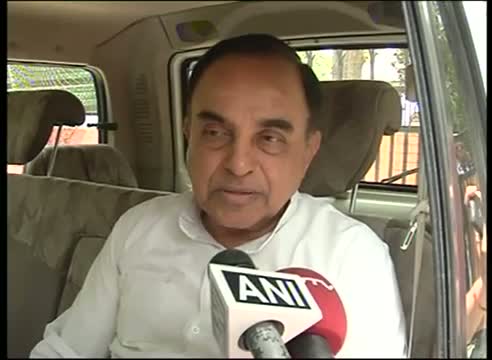 Subramanian Swamy meets Kalam, wants him to contest