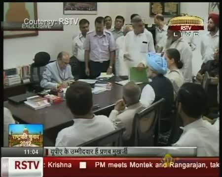Pranab Mukherjee files nomination papers for Prez polls