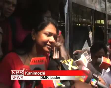 DMK 'jail bharo' Kanimozhi, Dayanidhi Maran court attest
