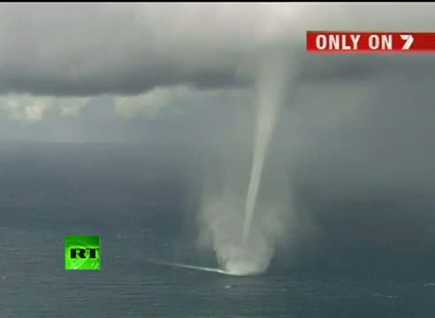 Amazing waterspout 'tornado' caught on camera off Australia