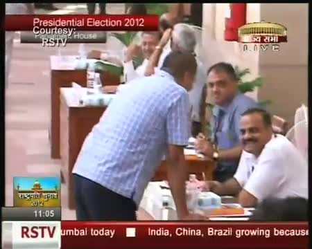 Voting begins for Prez poll PM, Sonia cast vote
