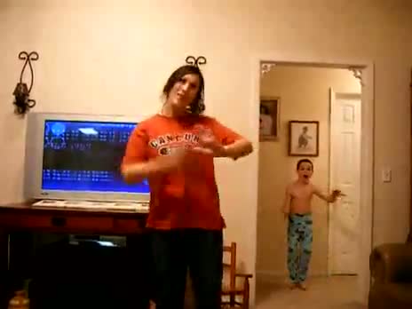 Little brother hijacks sister's dance video