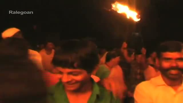 Anna's town lights up Janlokpal battle