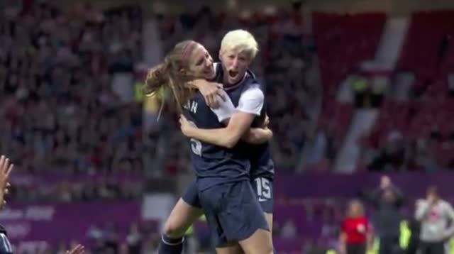 U.S. Women Beat Canada in Soccer Semifinal - London 2012 Olympic