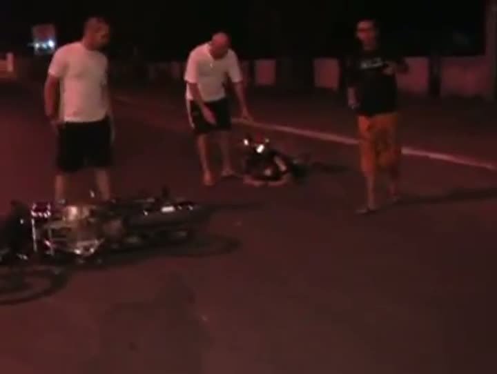 Guy Crashes Motorcycle In Front of Reporter