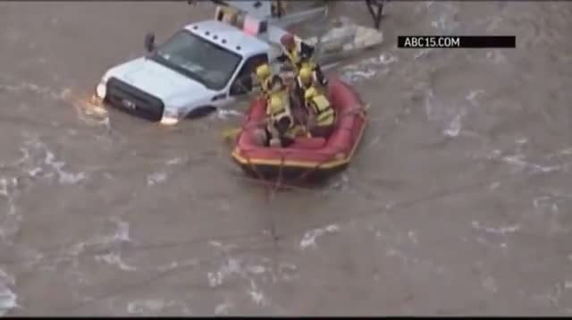 Raw Video - High Water Rescue in Arizona
