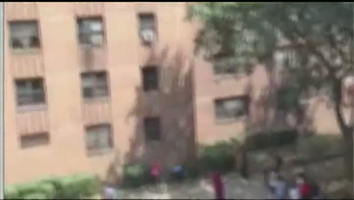 Man Saves 7yo Who Jumped From Window