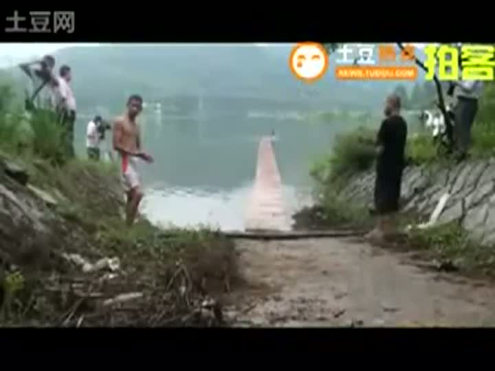 Shaolin Monks Do The Water Drift Stunt