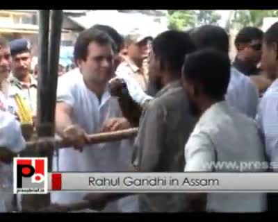 Rahul Gandhi visits relief camps in riot- hit Assam,11 Sept., 2012