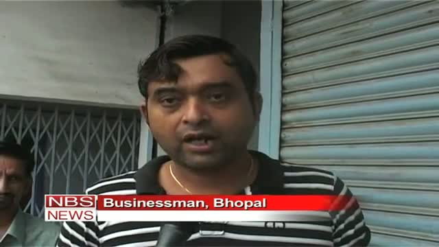 Delayed bandh over FDI stalls life in Bhopal