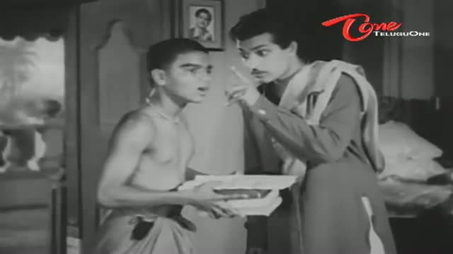 Telugu Comedy Scene From Shavukaru Movie - Telugu Comedy Scene Between Shavukaru Janaki - NTR - Telugu Cinema Movies