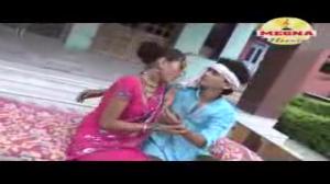 Nasha Me Aisan Tu Gaadi Chala - Bhojpuri Romantic New Video Song Of 2012 By Deepak Deewana