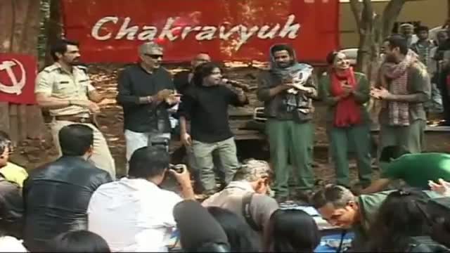 Check Out Prakash Jha promotes Chakravuyh in Naxalite camp