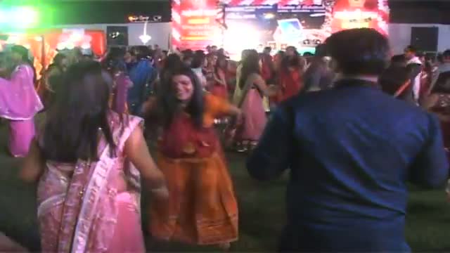 Foreigners groove to dandiya tunes