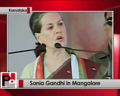 Sonia Gandhi in Mangalore 
