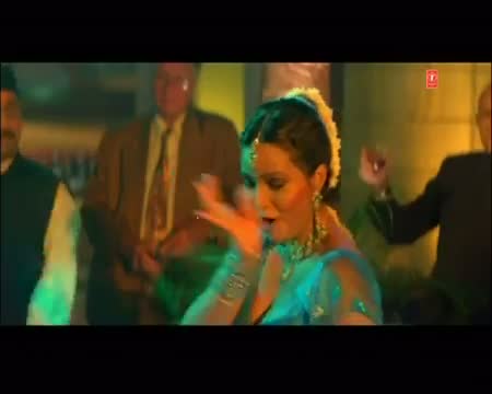 Tambakhu Jawani Ke Chilam (Bhojpuri Item Dance Video Song) Deva
