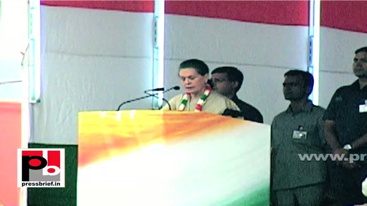 Sonia Gandhi in Delhi: Congress led UPA Govt. is concerned about the poor 