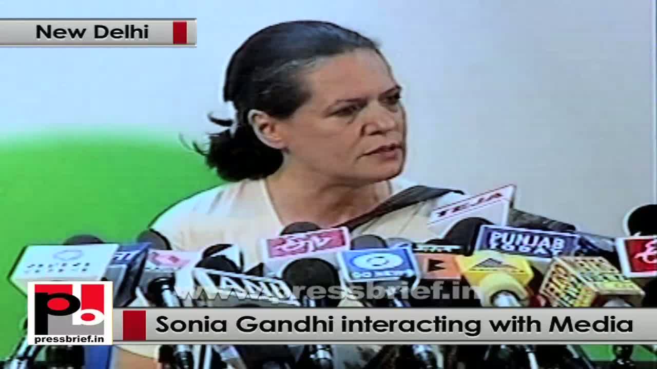 Sonia Gandhi: Congress aim is to provide a strong and stable government