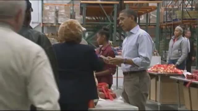 Raw - Obama Family Hands Out Vegetables