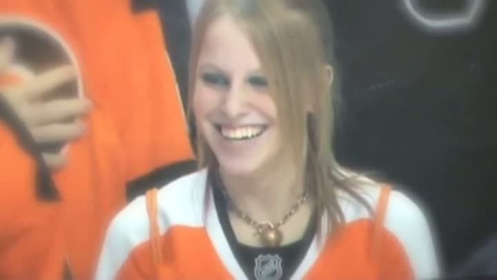 Chick Has Orgasm By Wink and Tap of Glass By Giroux