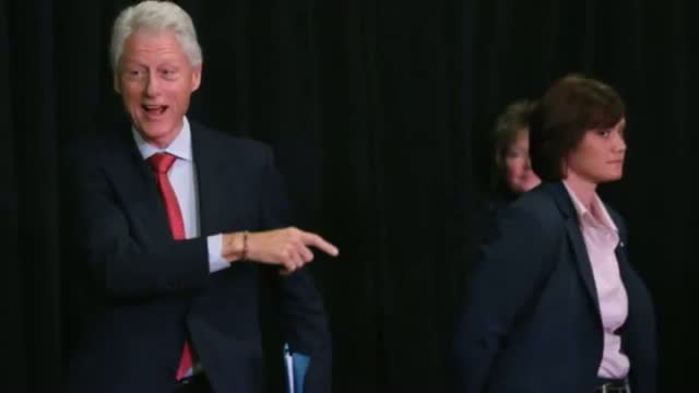 Bill Clinton: US ambassador to Ireland? Rumors catch fire.